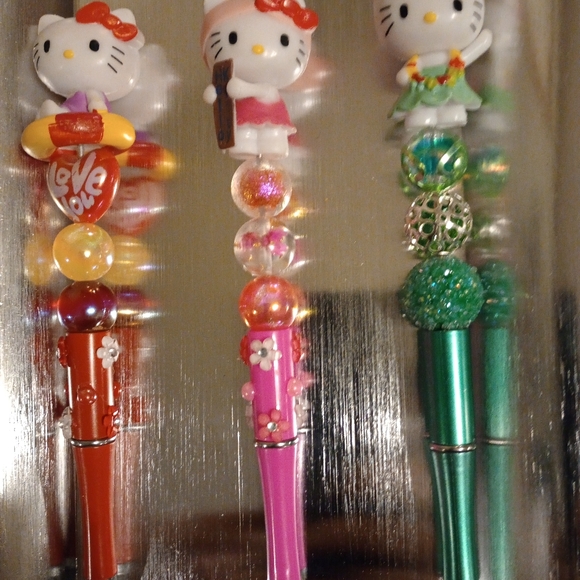 Three Hello Kitty  HK hand designed beaded pen. - Picture 2 of 3